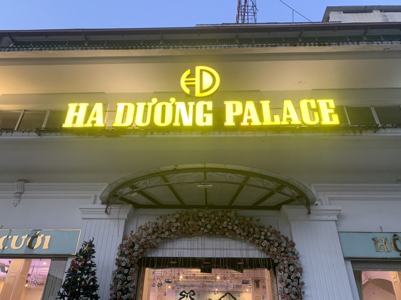 Biển quảng cáo 8